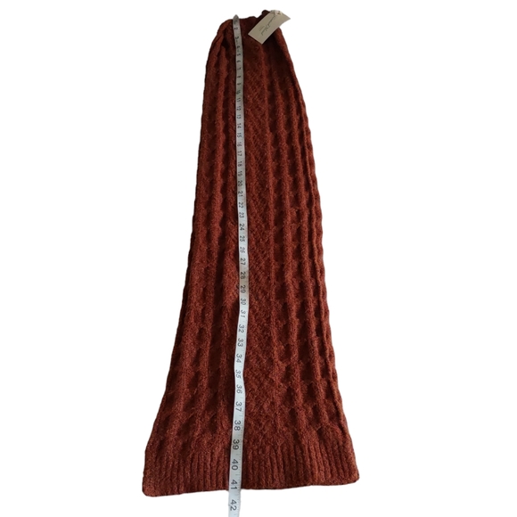 NWT Universal Thread OS Rust Cableknit Scarf - Picture 5 of 9